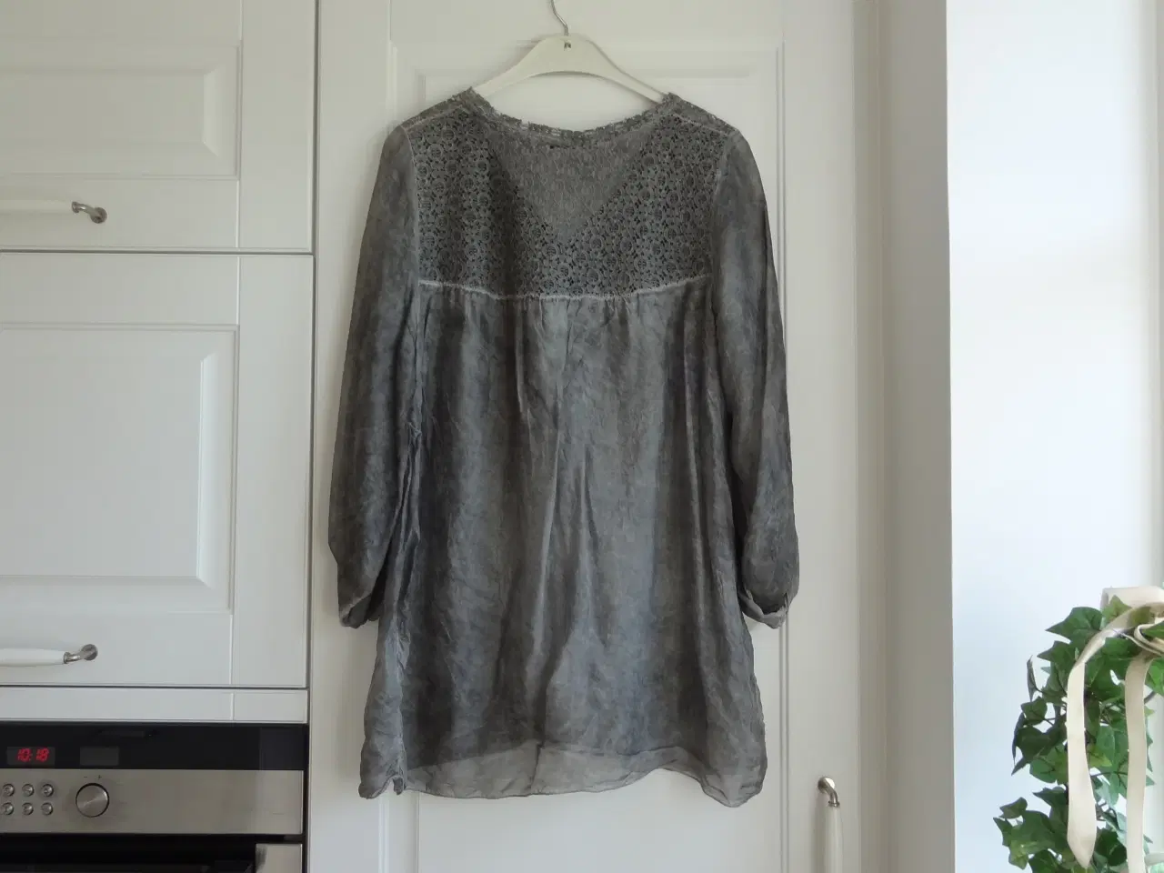 Billede 2 - Skjorte, Tunika, Made in Italy. Str 36