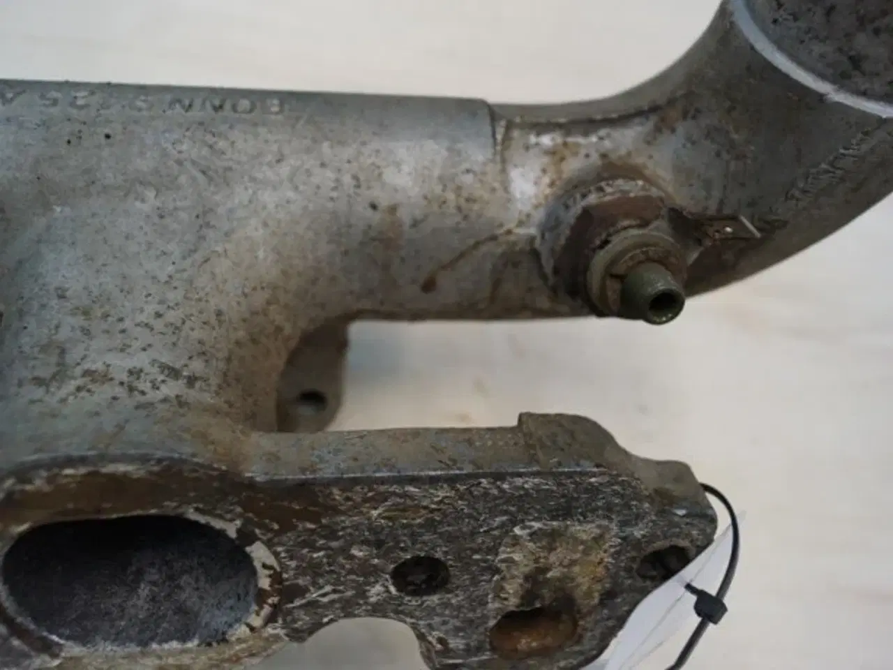 Billede 3 - Ford 7710 Indsugnings Manifold E0NN9425AA