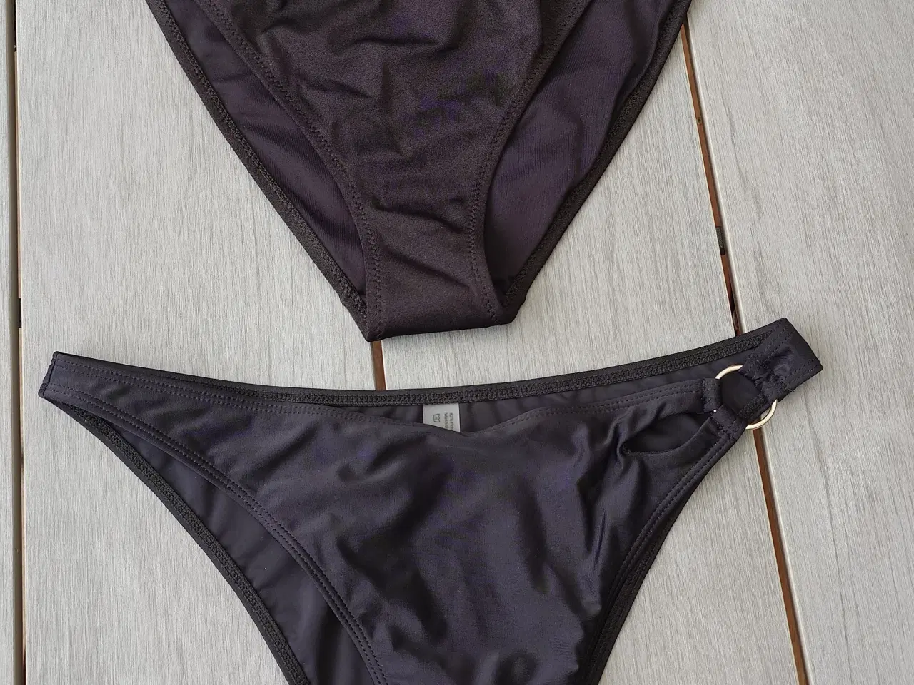 Billede 1 - 2 stk nye bikini trusser str 40 og xl