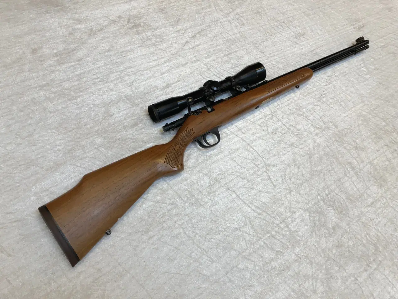 Billede 2 - Marlin Salonriffel 