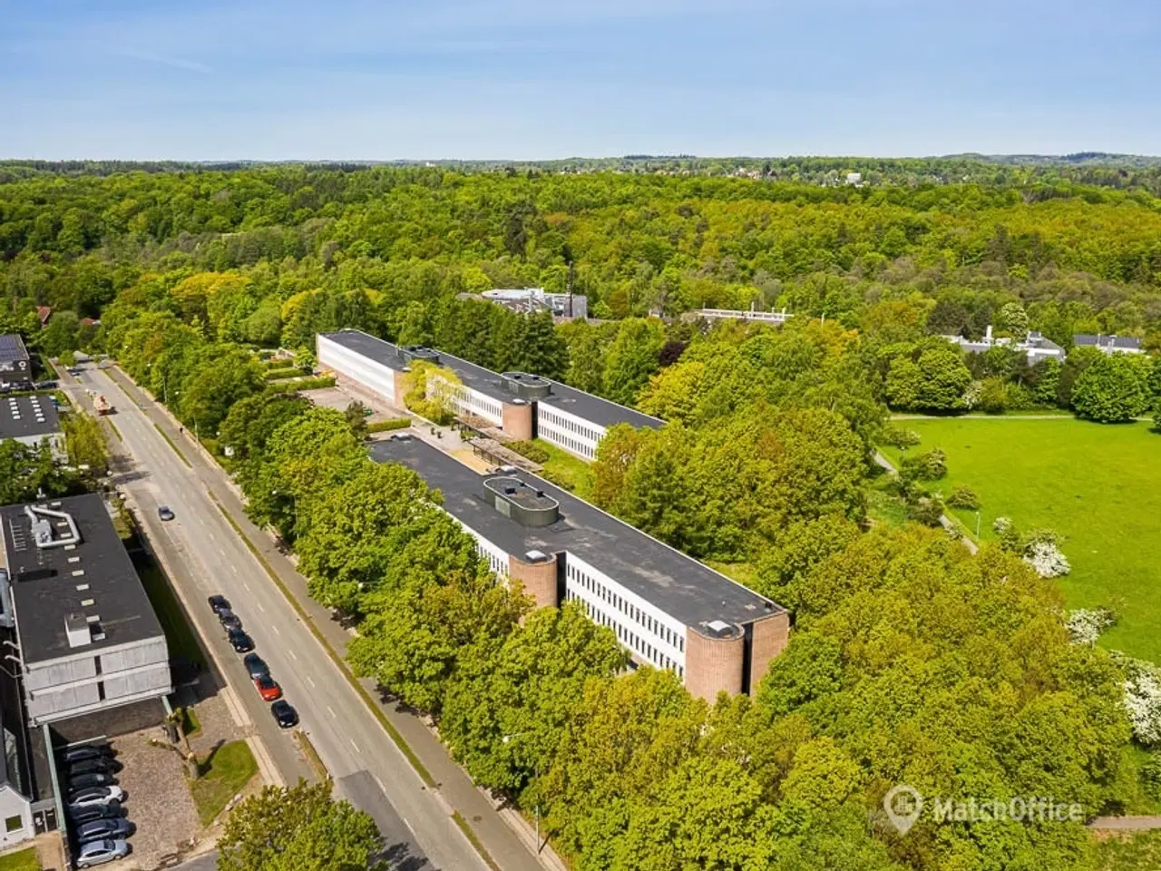 Billede 6 - Unik arkitektur placeret i skøn natur