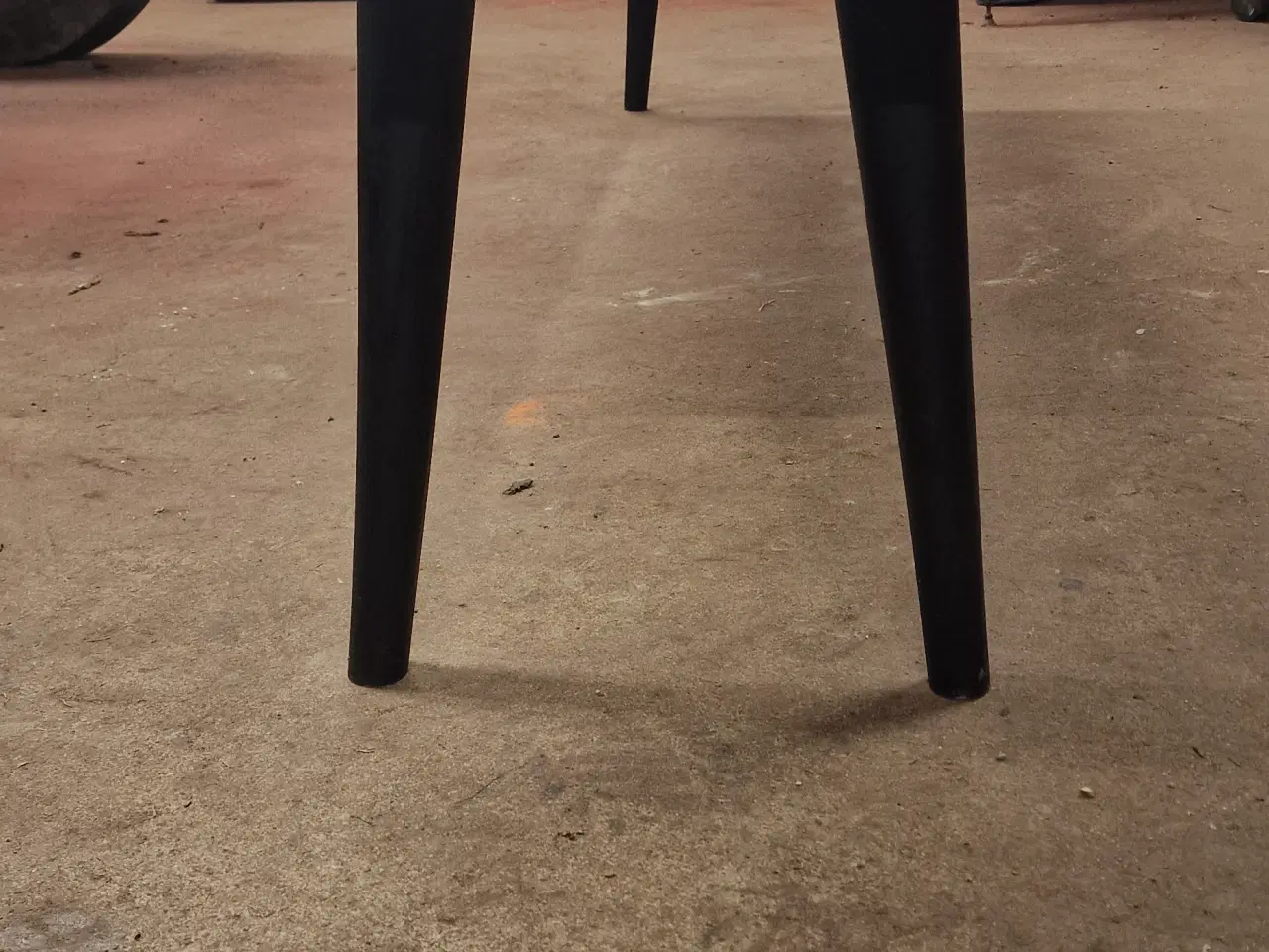 Billede 3 - Flot, robust bænk