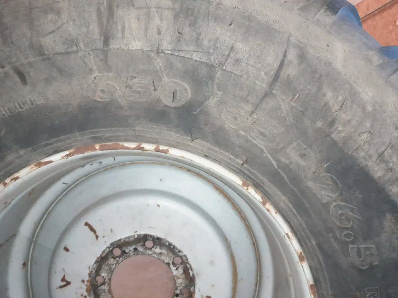 Billede 2 - 650/65R26.5 dæk med fælge