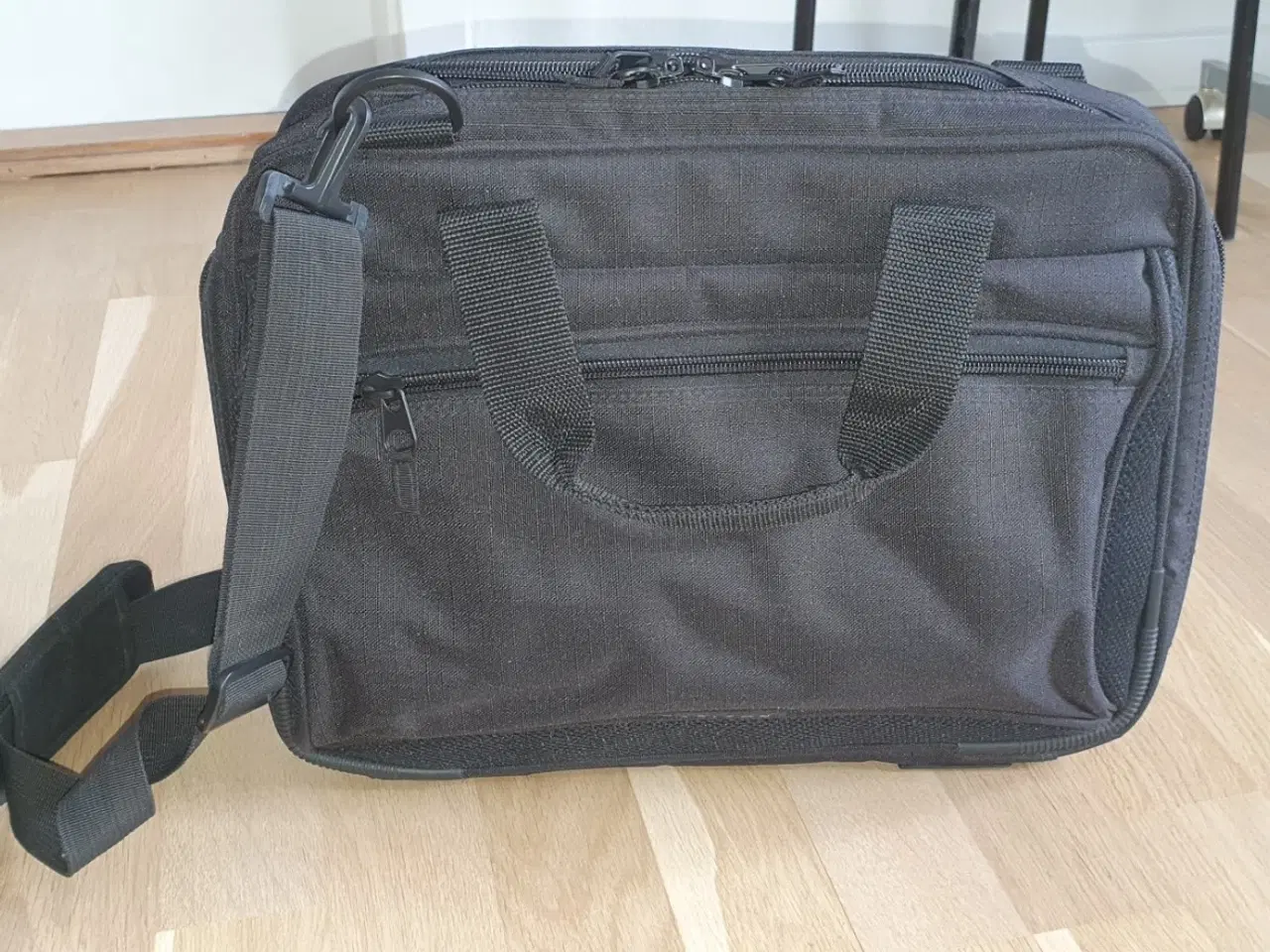 Billede 1 - Computertaske 