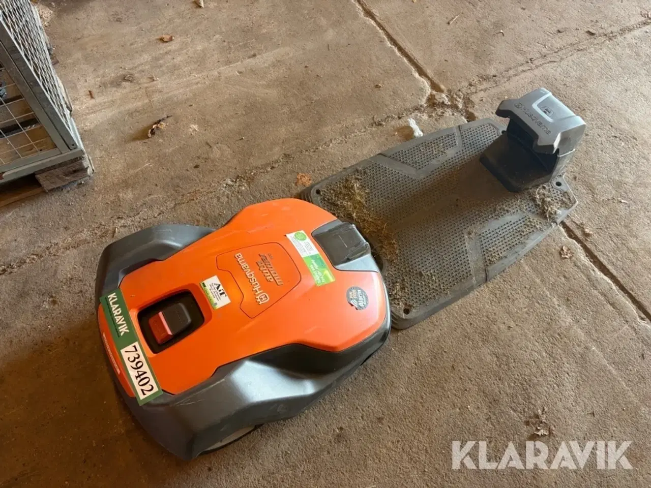 Billede 10 - Robot plæneklipper Husqvarna 520 med ladestation