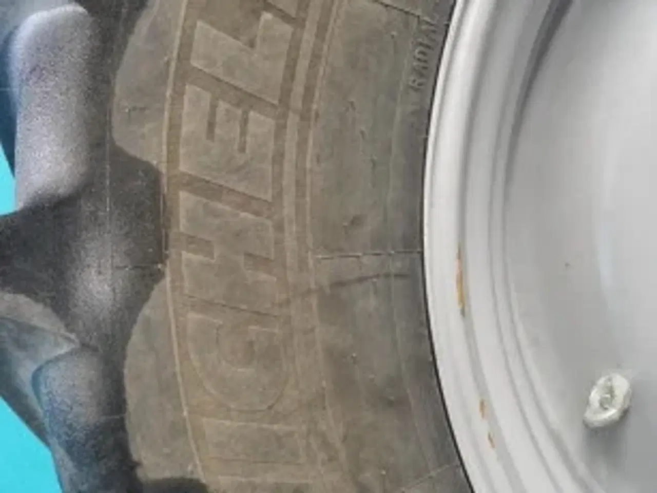 Billede 8 - 42" 650/65R42