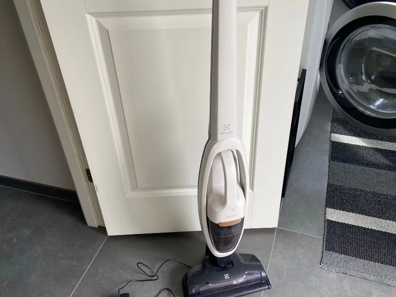 Billede 2 - Electrolux WELL Q7 Ledningsfri Støvsuger Hvid