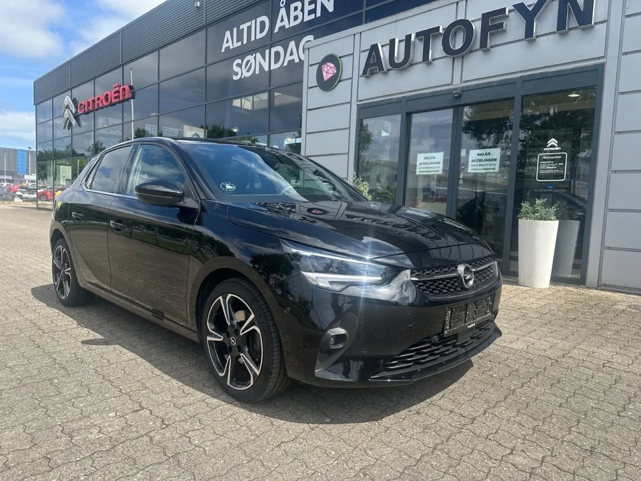 Billede 2 - Opel Corsa 1,2 T 100 Elegance Sky aut.