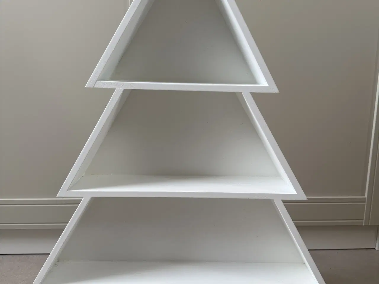 Billede 1 - Juletræ / hylde