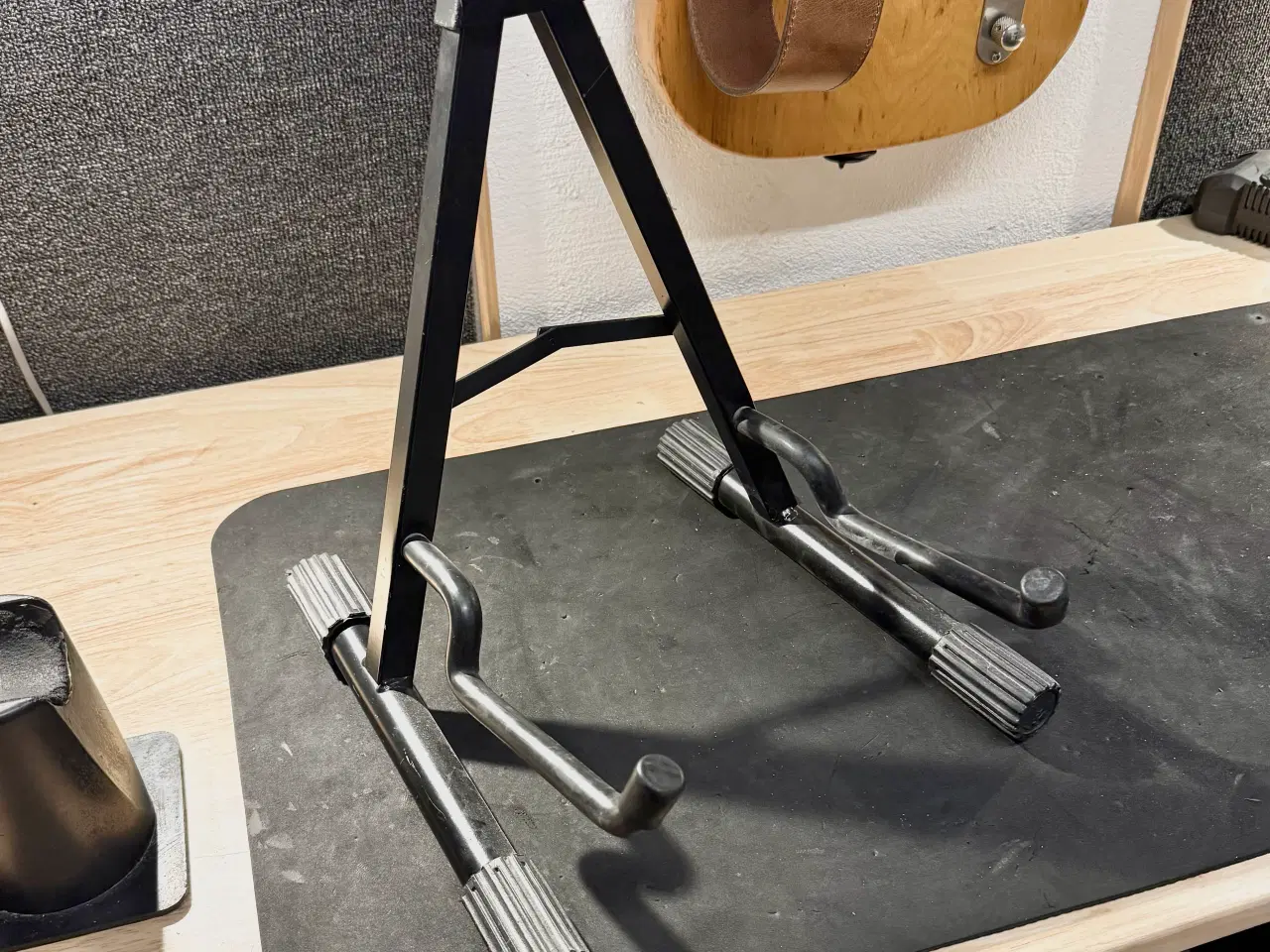 Billede 1 - Guitar stativ akustisk/elektrisk