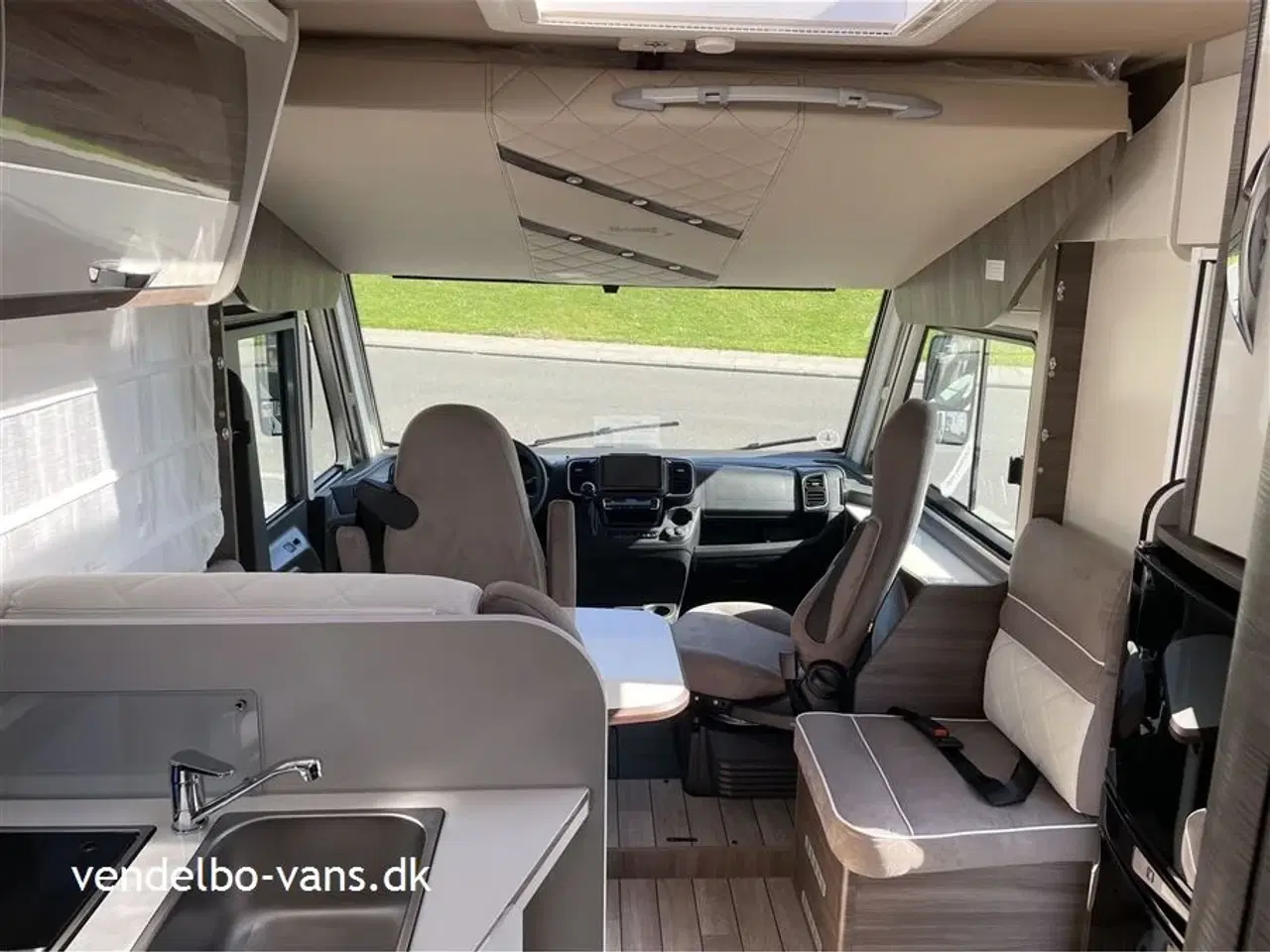 Billede 13 - 2025 - McLouis Nevis 873   Enkeltsenge og stor garage - 180 HK 4400 kg eller 3500 kg totalvægt