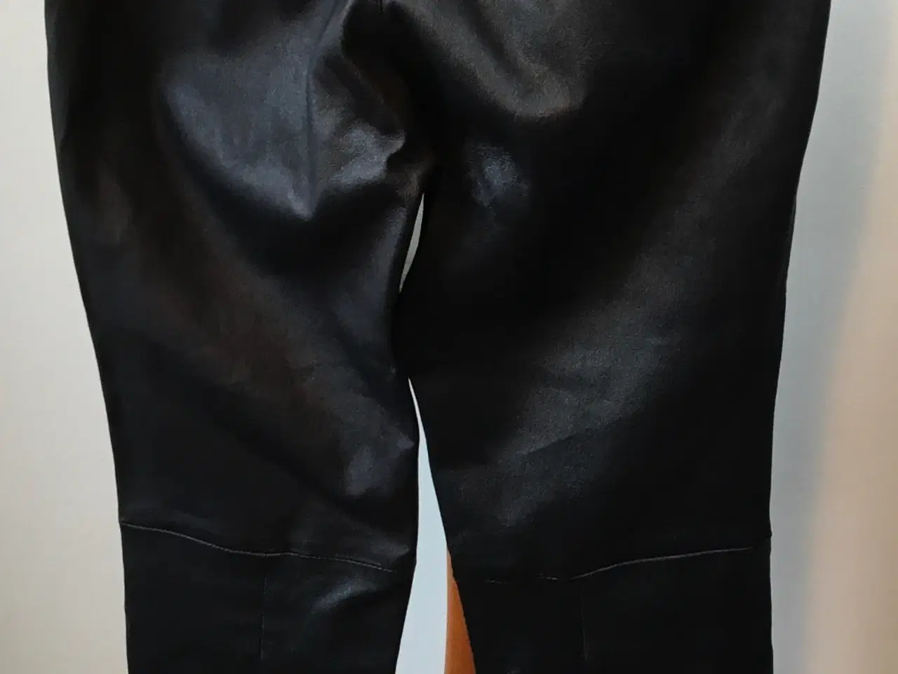 Billede 4 - Heartmade / Julie Fagerholt, skindbukser, str 38