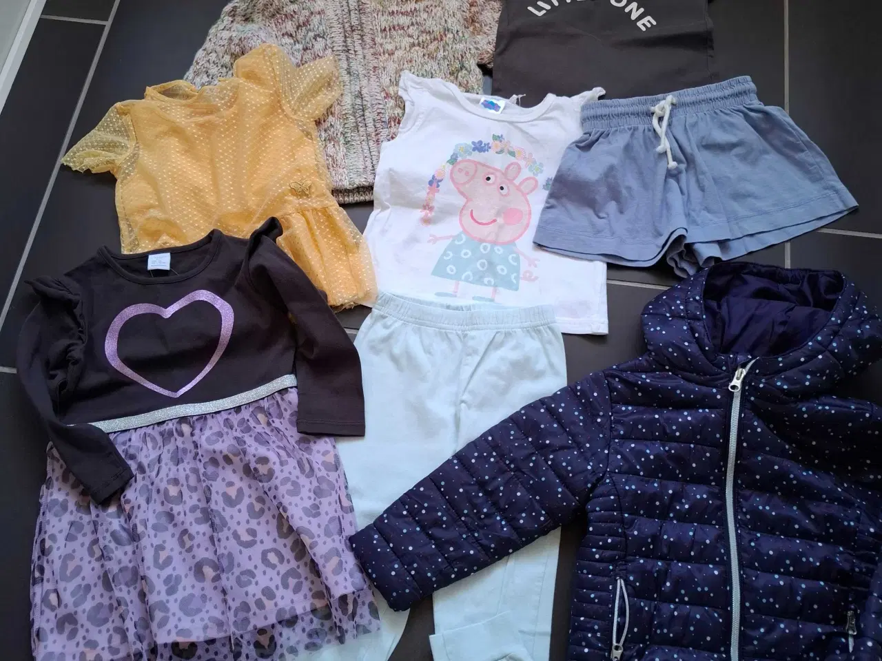 Billede 1 - 7stk tøj 