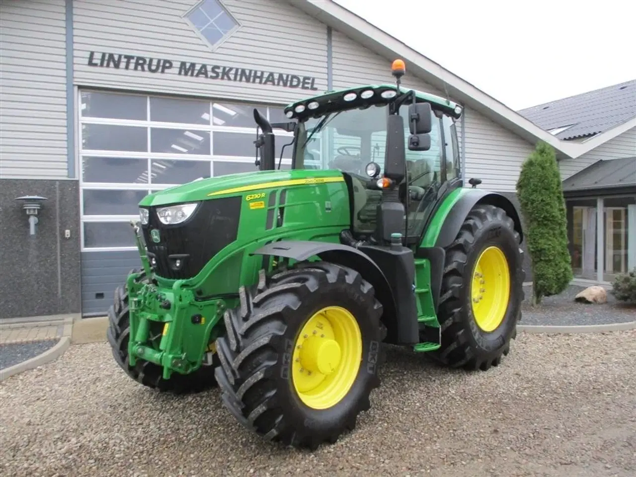 Billede 2 - John Deere 6230R med Command pro kørehåndtag.