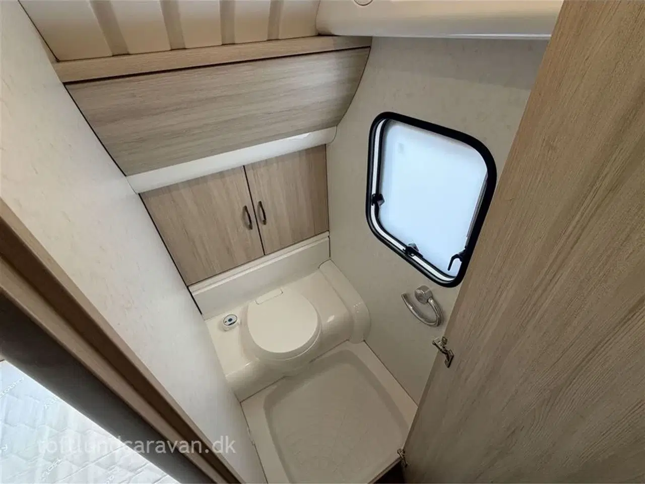 Billede 16 - 2016 - Hobby De Luxe Edition 460 UFe   Superflot og velholdt, POPULÆR VOGN MED DOBBELTSENG.