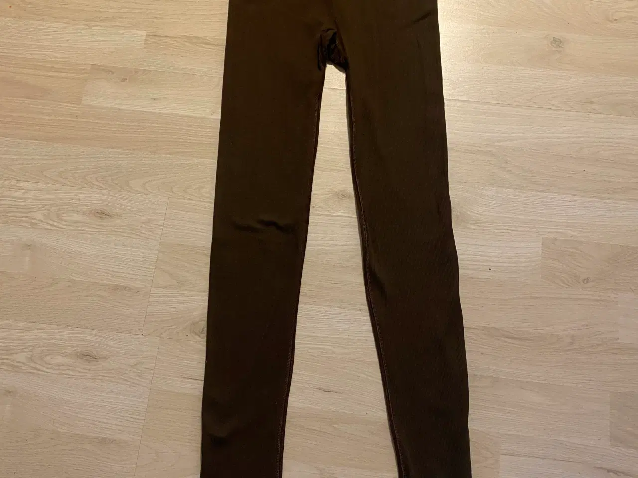 Billede 1 - Leggings fra Mamalicious str. S/M