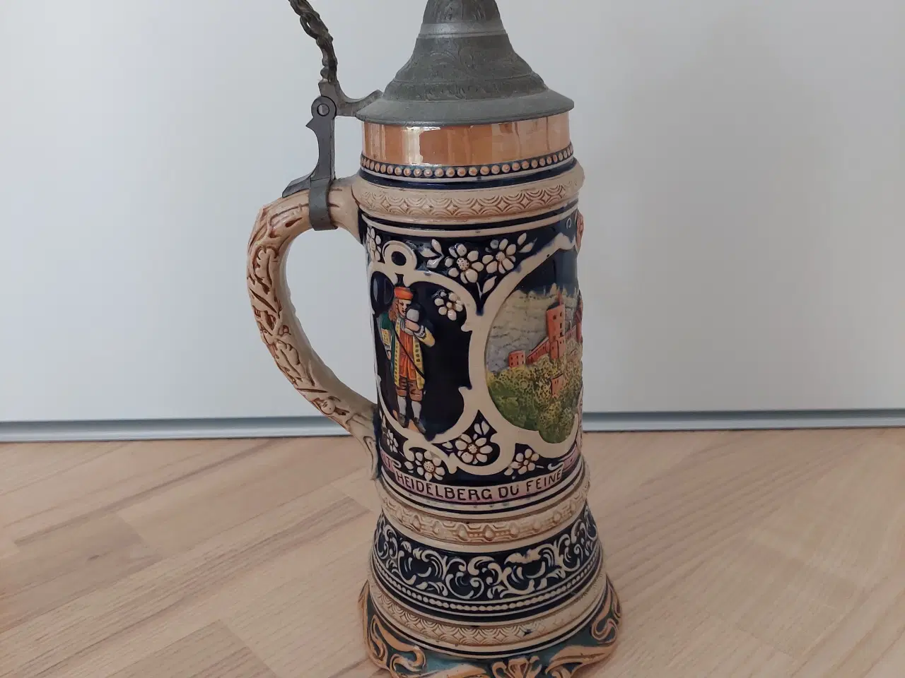 Billede 1 - Tysk ølkrus med spilledåse