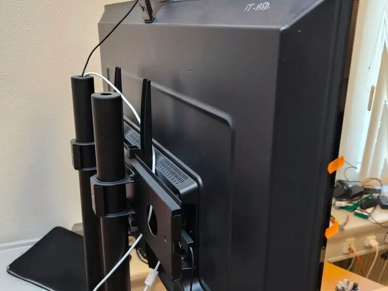 Billede 5 - Fladskærms TV 43" PHILIPS 43PFS5505/12 på stativ