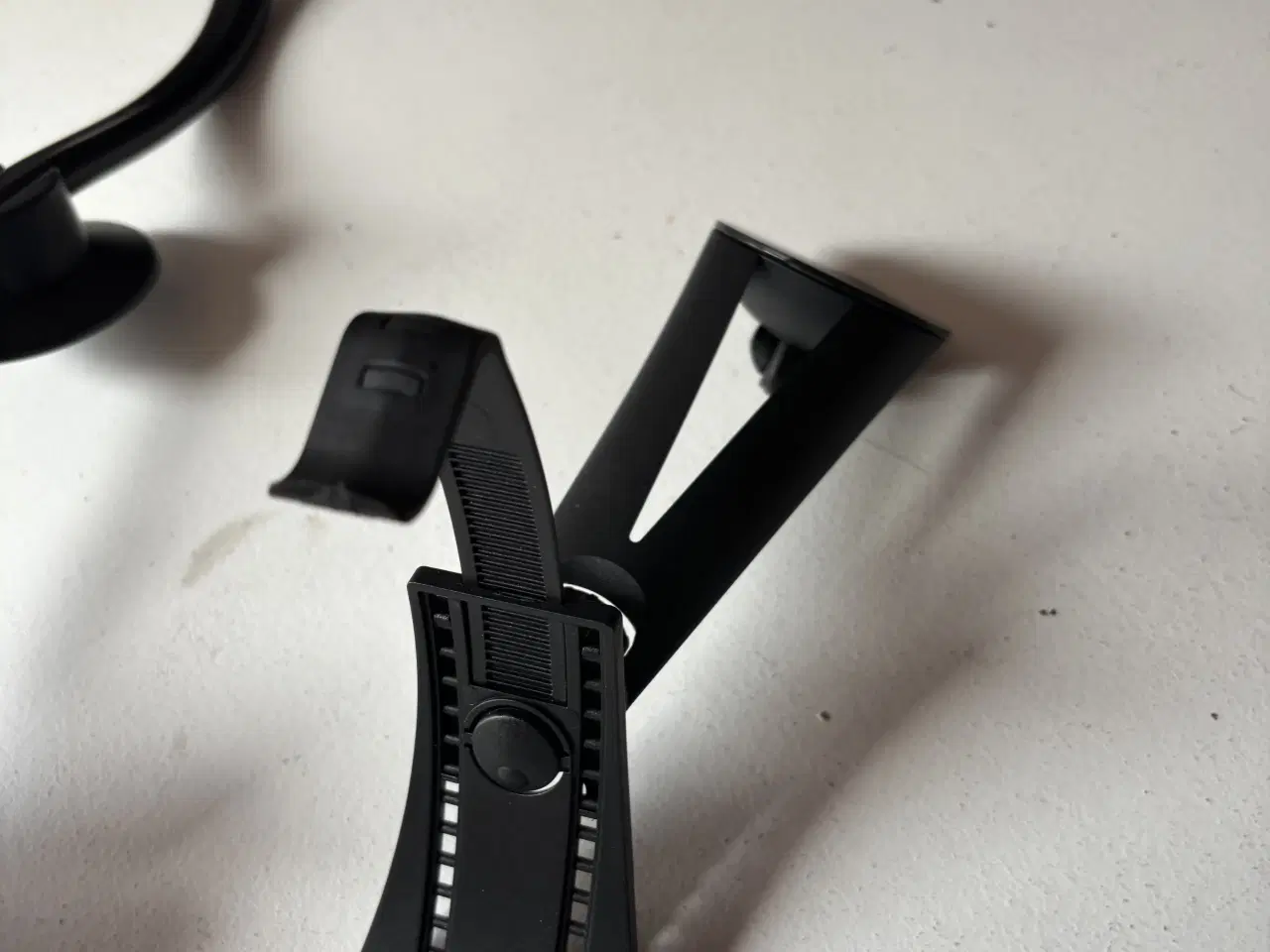 Billede 3 - 2 stk mobilholdere til bil