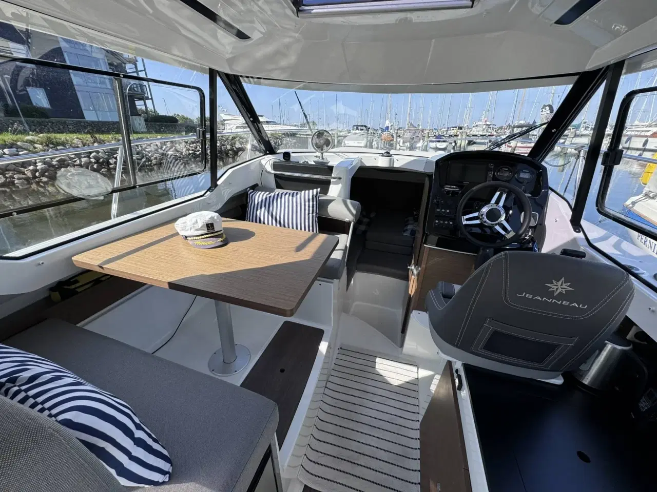 Billede 5 - Jeanneau Merry Fisher 795 - 200 HK Yamaha/Udstyr