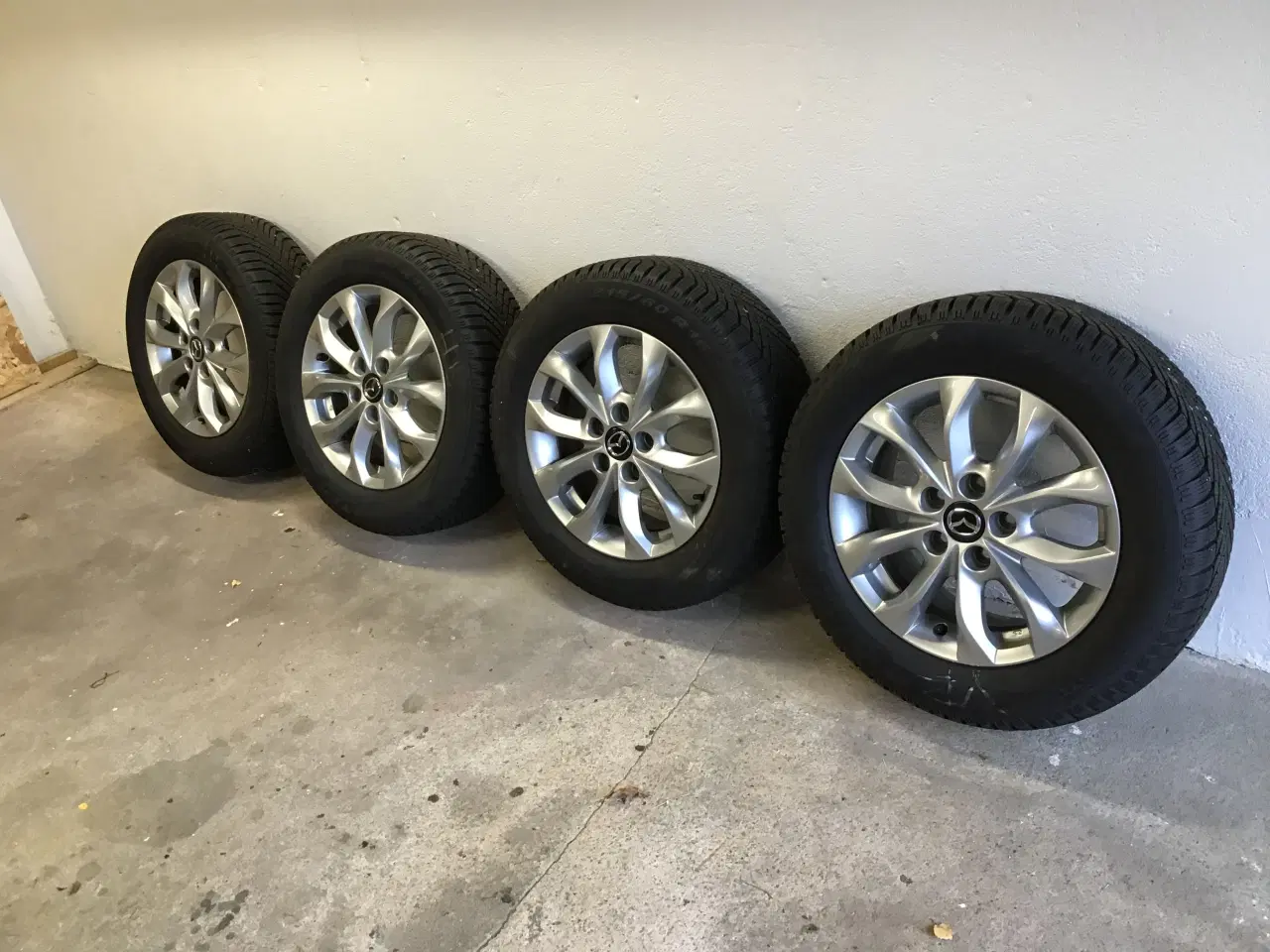 Billede 4 - Næsten nye vinterdæk sælges