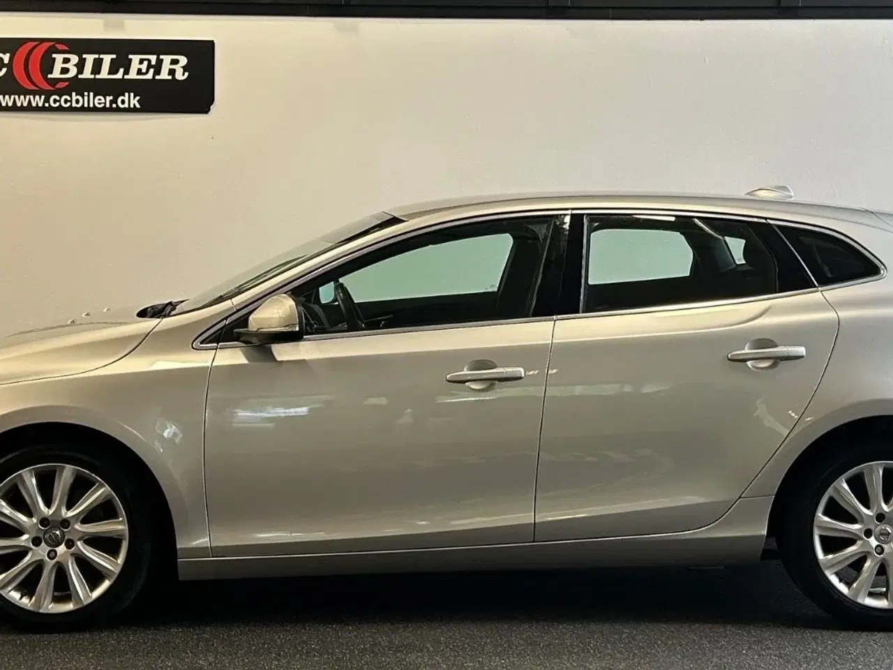 Billede 3 - Volvo V40 2,0 D3 150 Momentum aut.