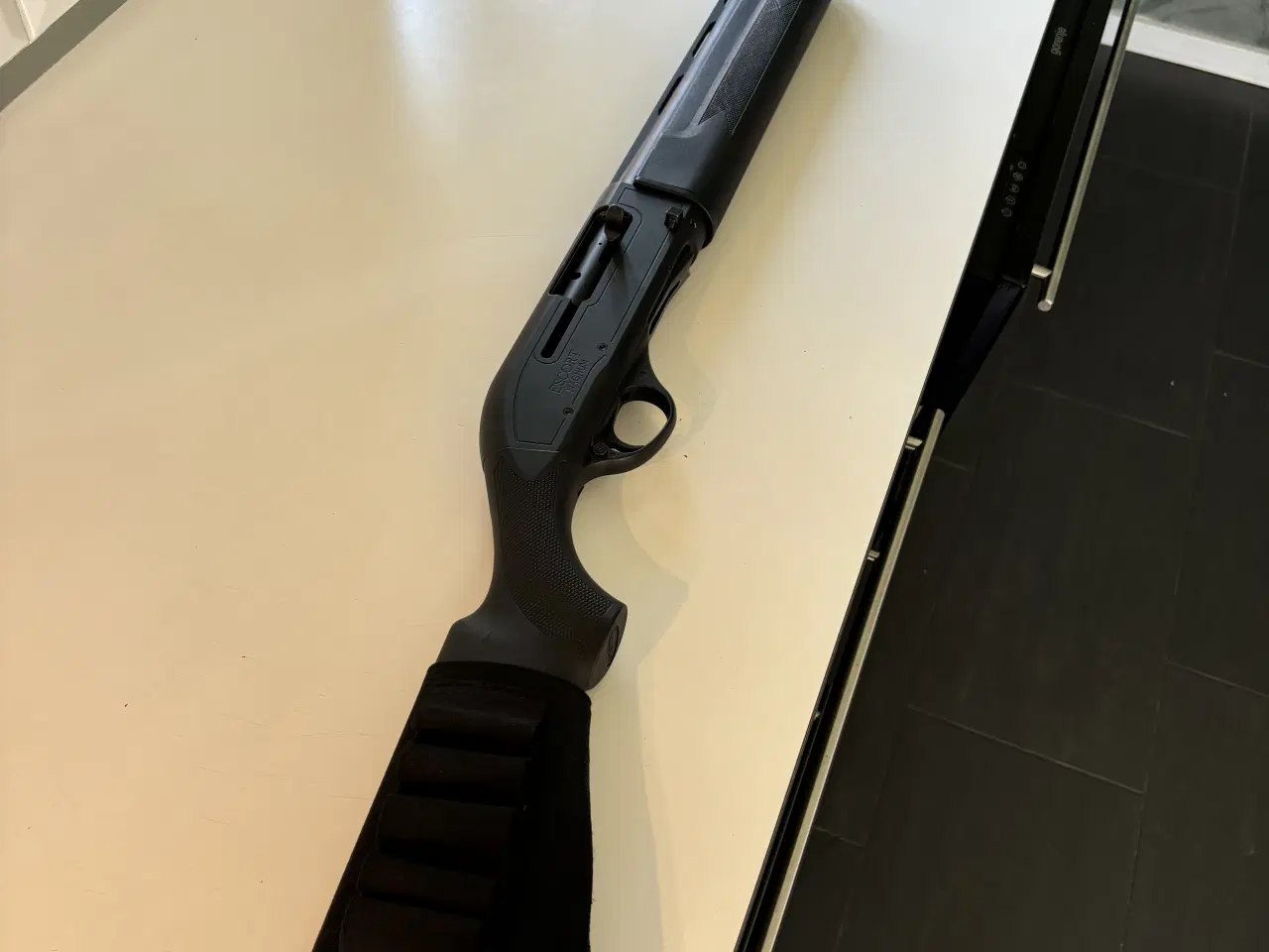 Billede 1 - Excort Magnum