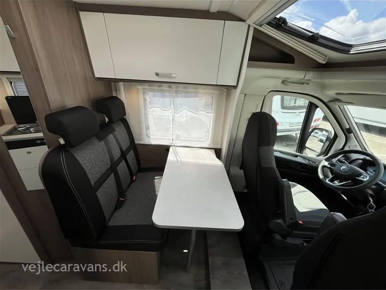 Billede 7 - 2026 - Carado V339 PRO+