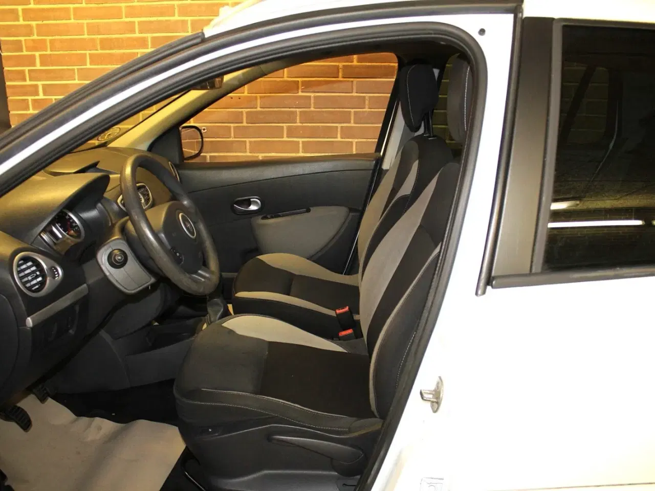 Billede 4 - Renault Clio III 1,5 dCi 75 Expression Sport Tourer