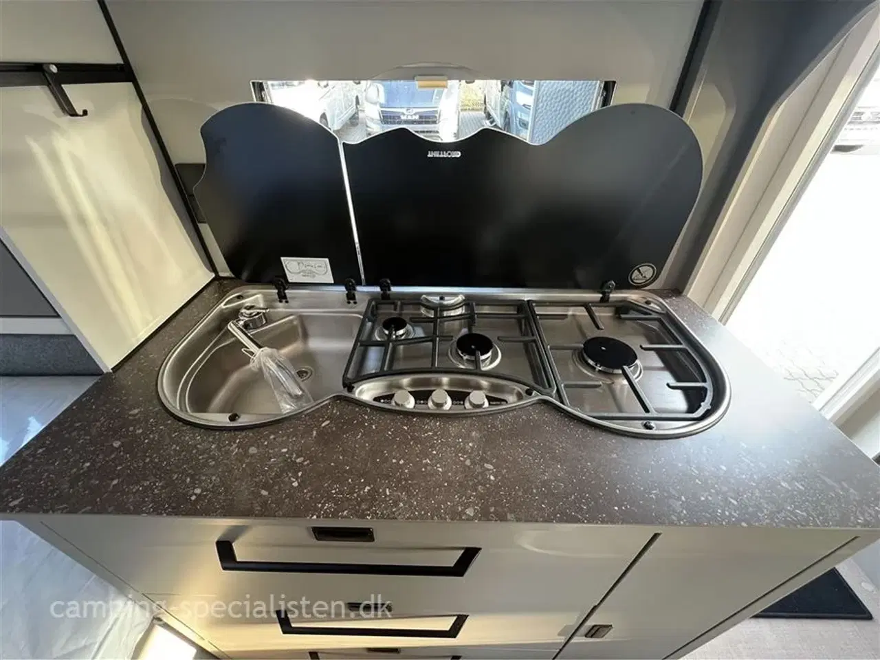 Billede 10 - 2026 - Bürstner B66 490 TL   NYHED 2026! Bürstner B66 490 TL - kan nu ses hos Camping-Specialisten.dk