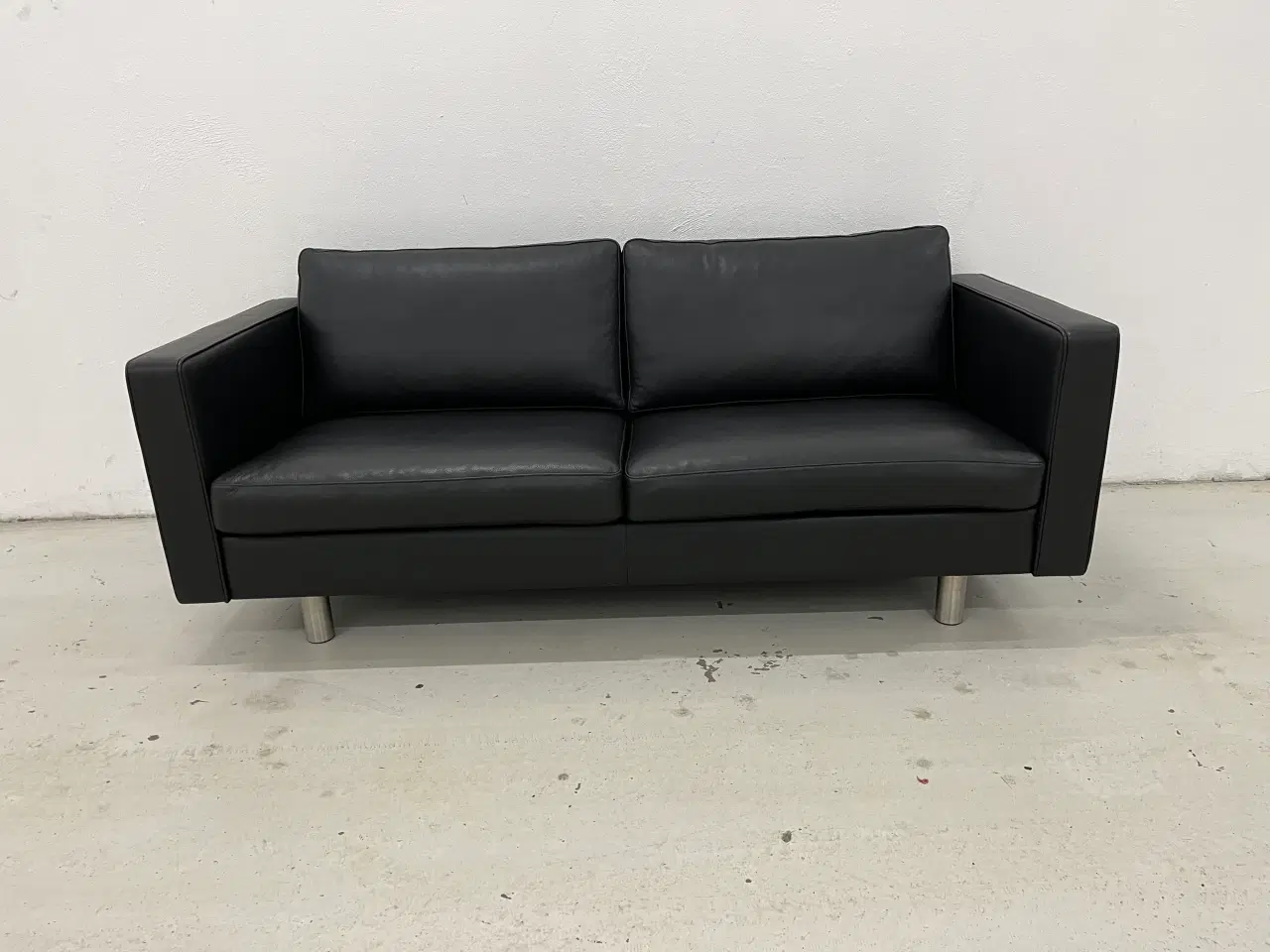 Billede 1 - Eksklusiv Mogens Hansen MH321 2,5 Pers.Sort læder.