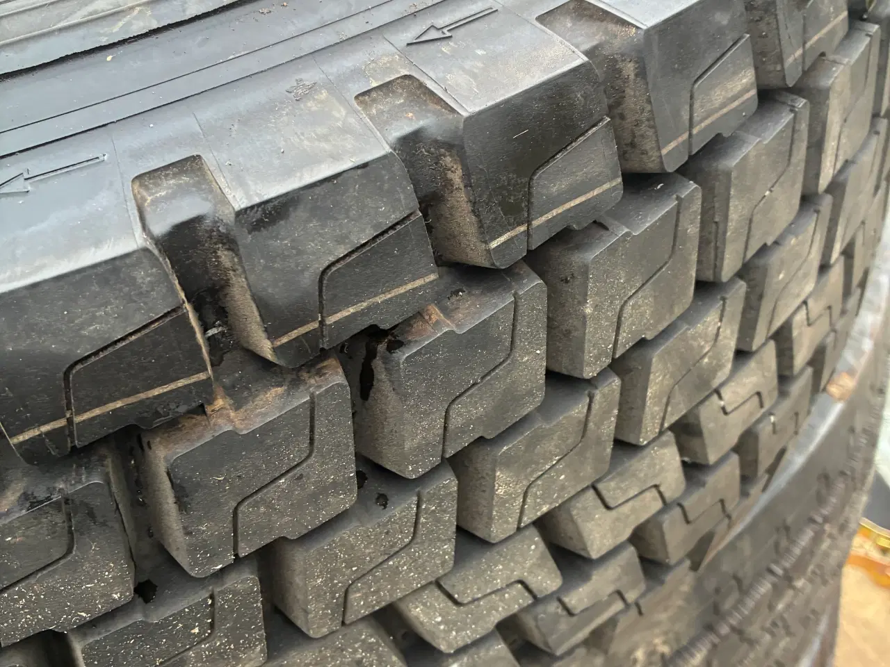 Billede 4 - Michelin X 285/70-19,5