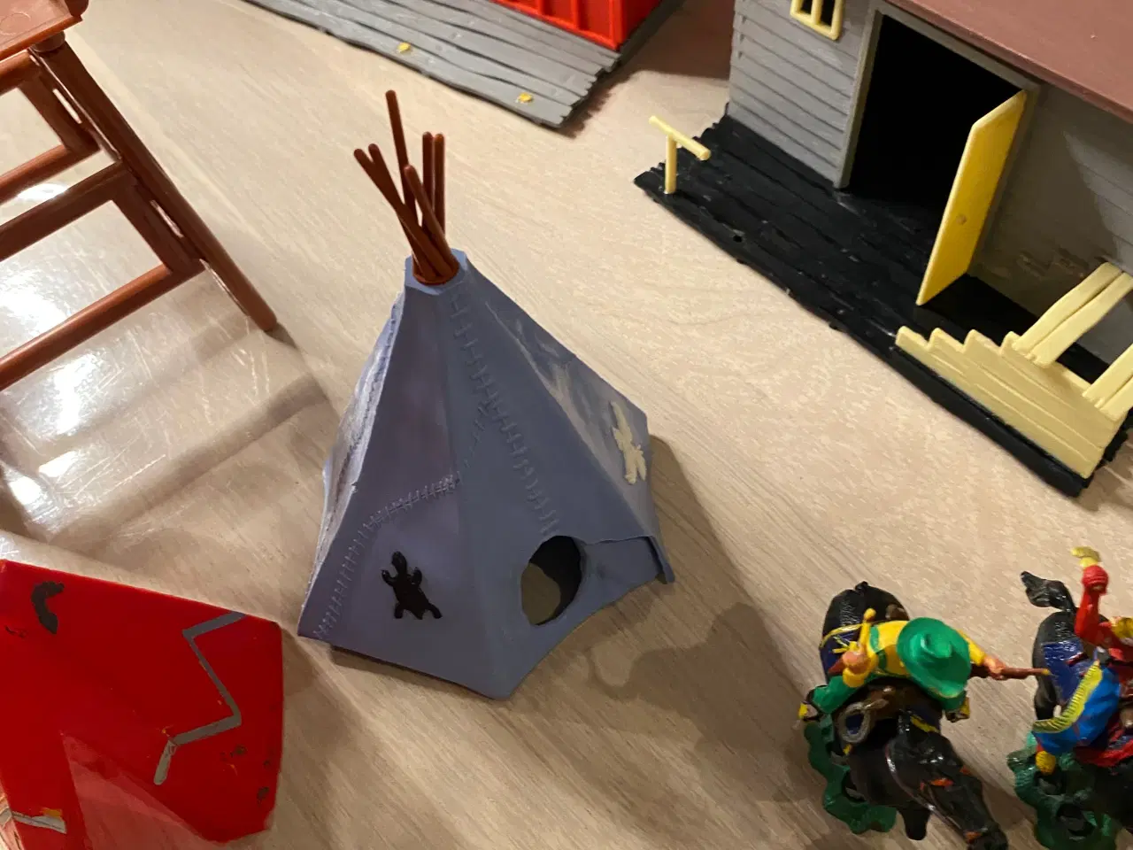 Billede 15 - Cowboy huse og soldater