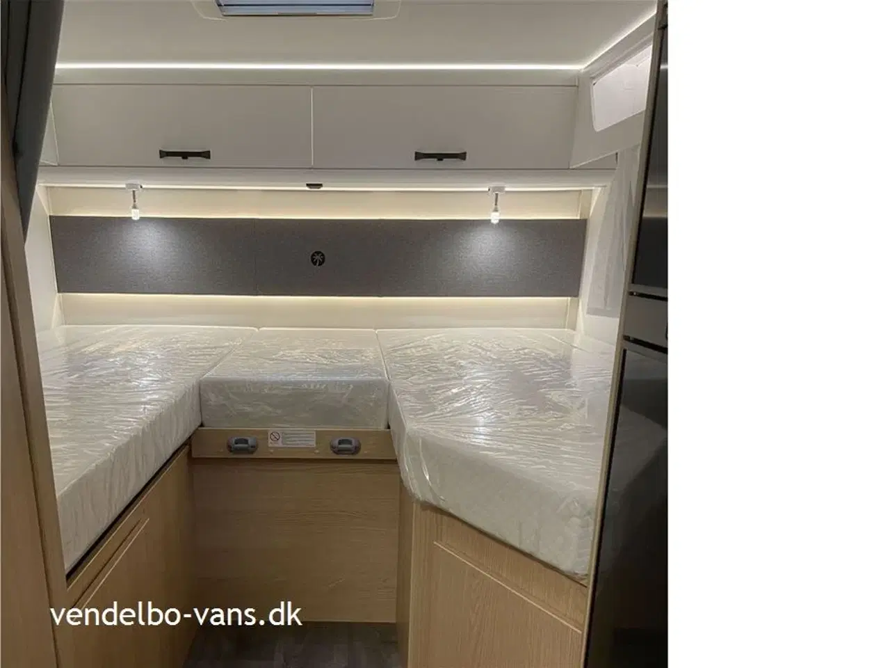 Billede 23 - 2026 - SunLight T 67   Enkeltsenge + hæve/sænkeseng 5.S. sele plads