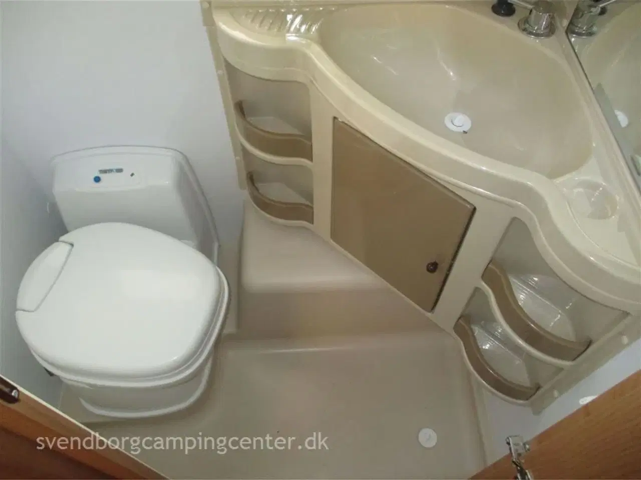 Billede 8 - 2011 - Adria Adora 472 LU   Meget velholdt