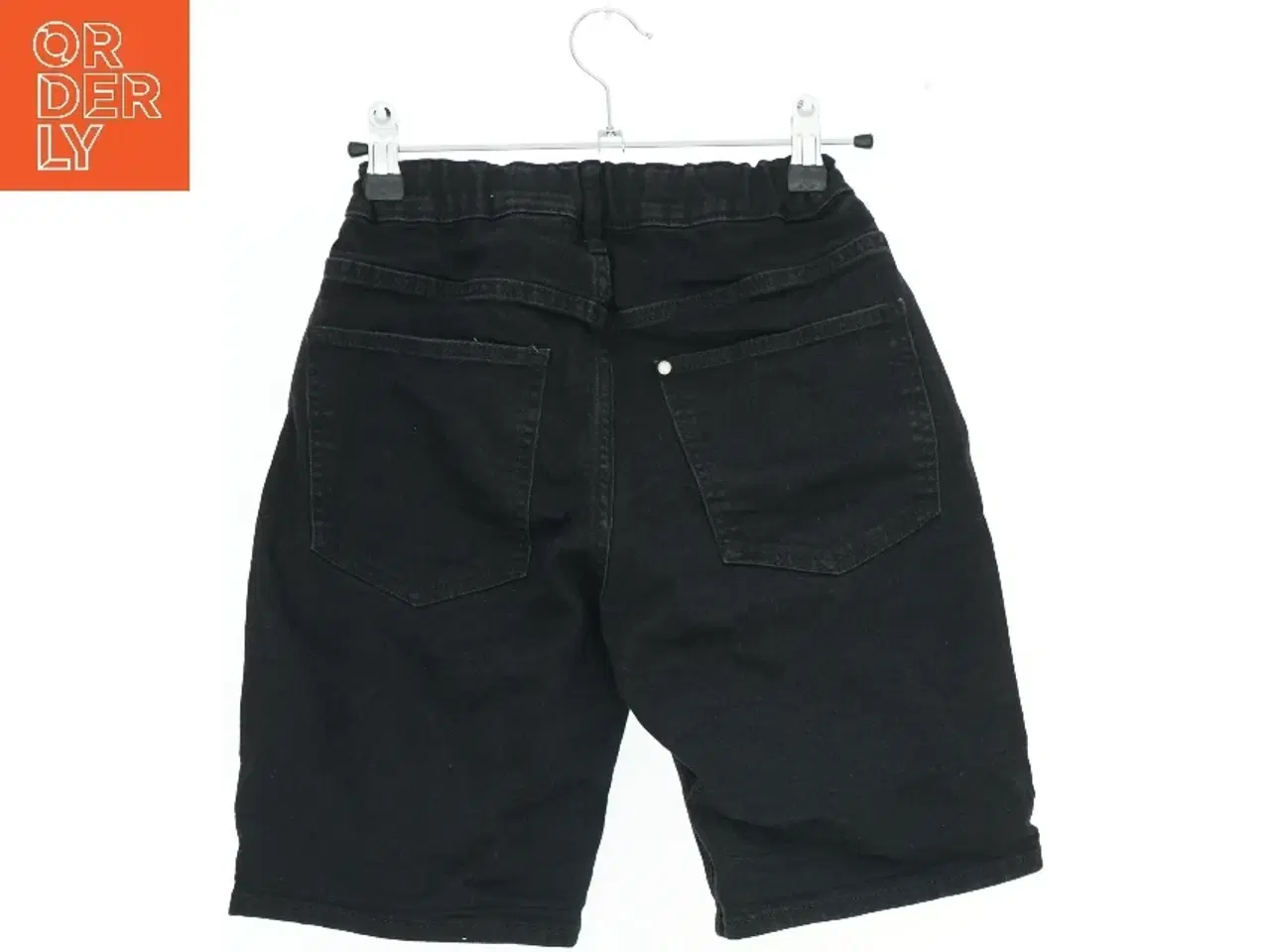 Billede 2 - Sort shorts fra &Denim (str. 152)