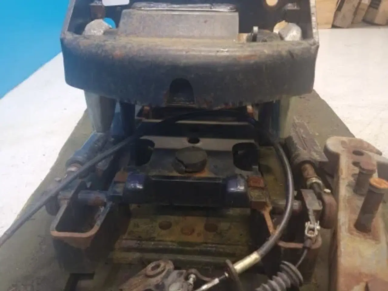 Billede 19 - New Holland TS135A Hitch 82020265