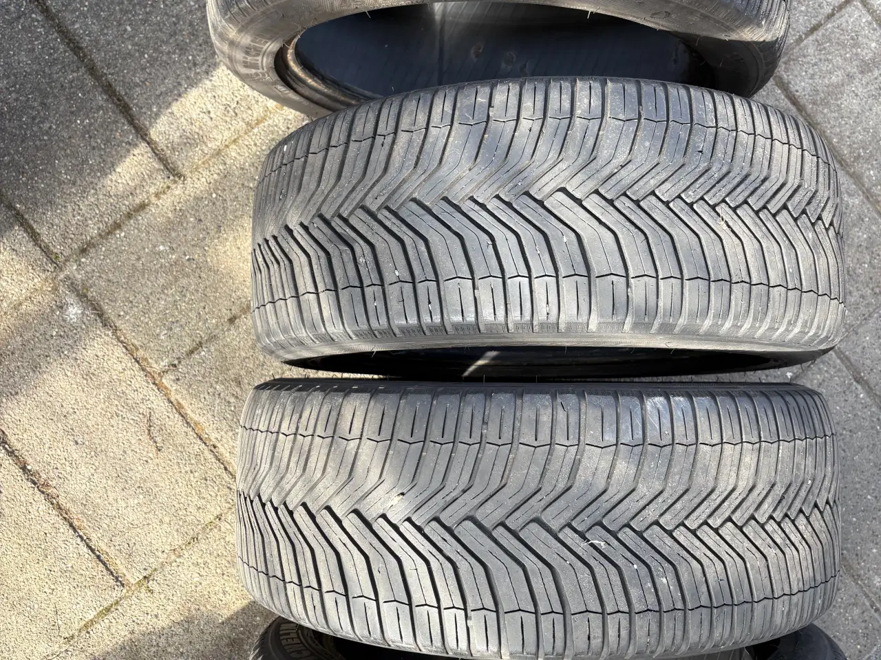 Billede 1 - Michelin helårsdæk 225/45 r17