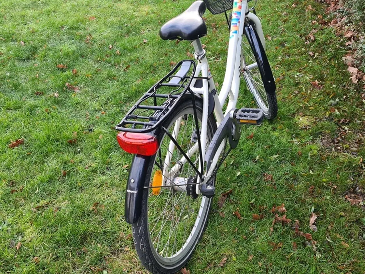 Billede 3 - Køreklar Raleigh Maxinette 24" børnecykel