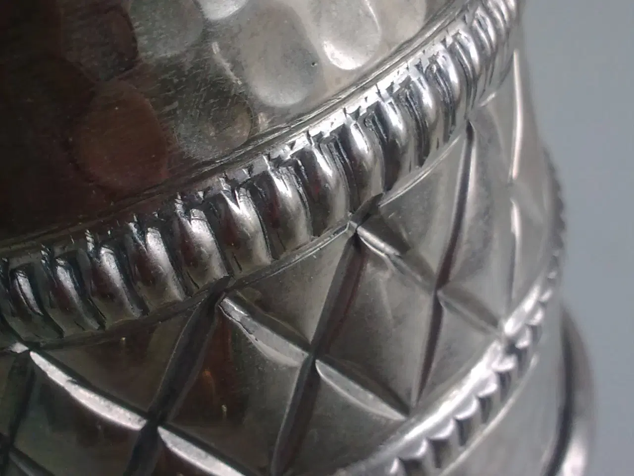 Billede 15 - Aluminium hamret vintage dansk låg dåse & gæster