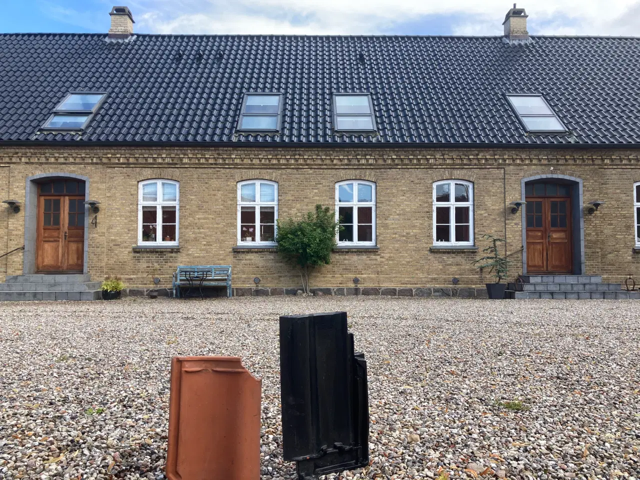 Billede 1 - Sorte glaseret tegl og røde natur tegl fra ombyg 