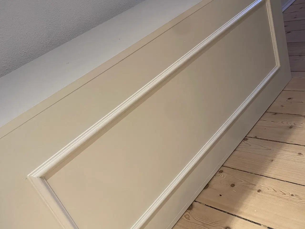 Billede 5 - Snedkerbænk m. opbevaringsrum