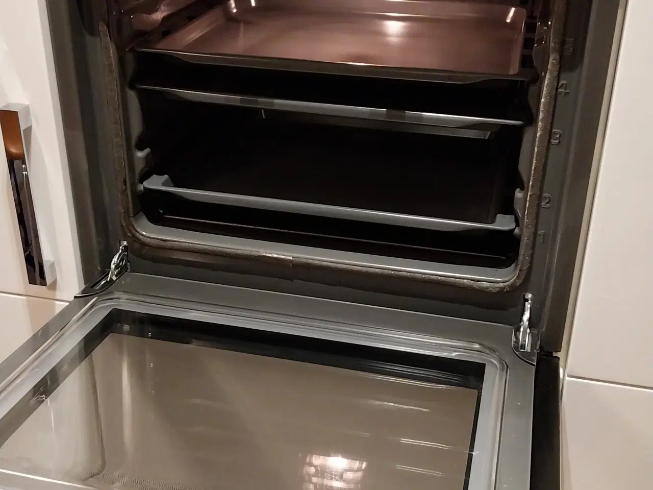 Billede 3 - Indbygningsovn mål HxBxD 59/59/56