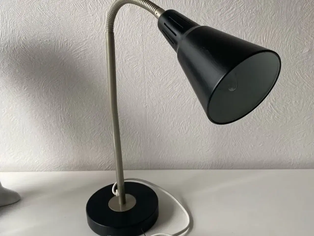Billede 1 - Bordlampe fra Ikea