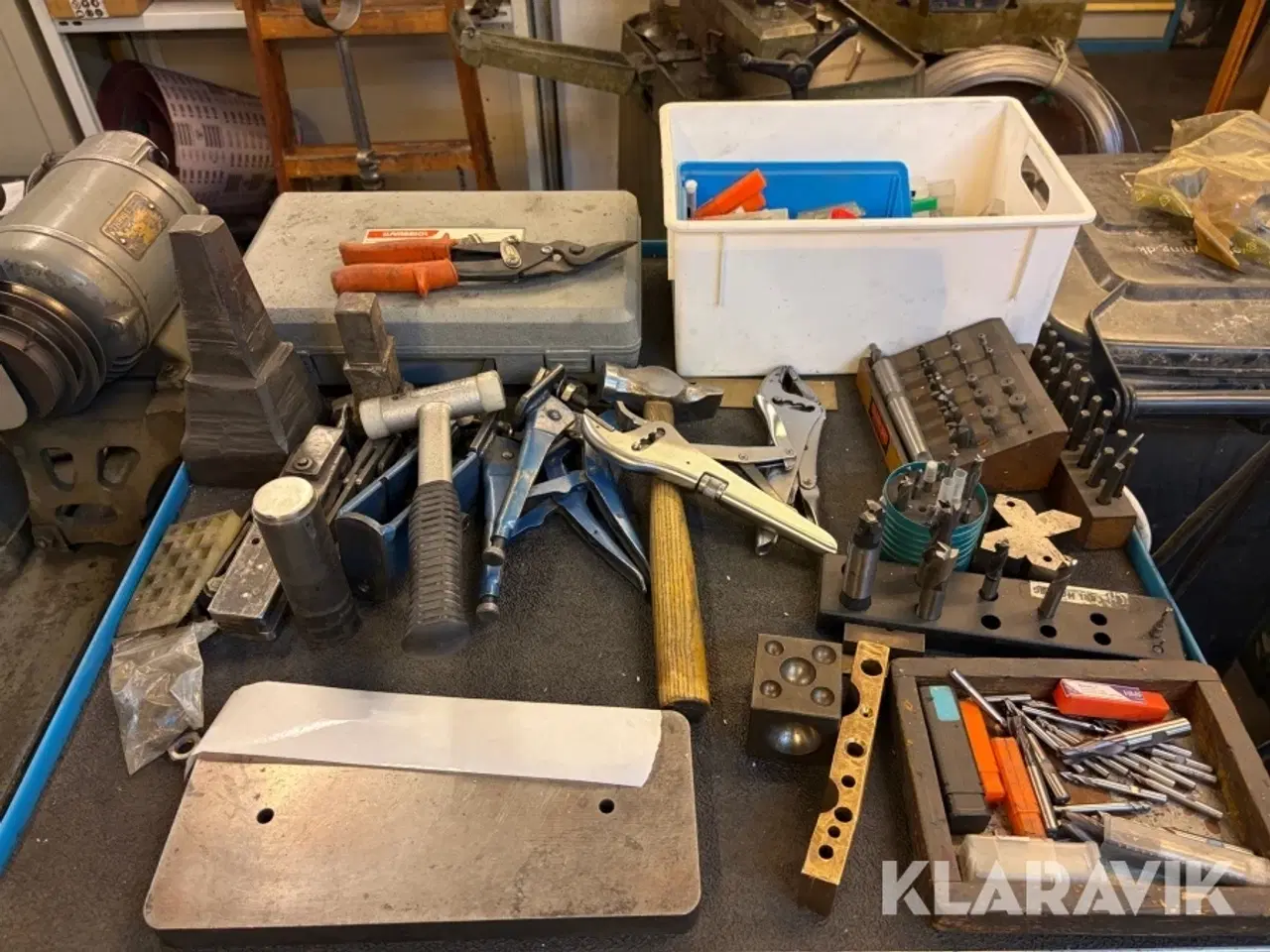 Billede 2 - Værktøjsskab med  indhold – maskineværktøj og tilbehør