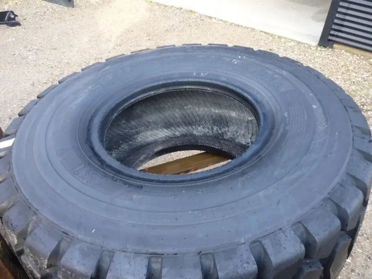 Billede 3 - - - - 20.5XR25 BKT