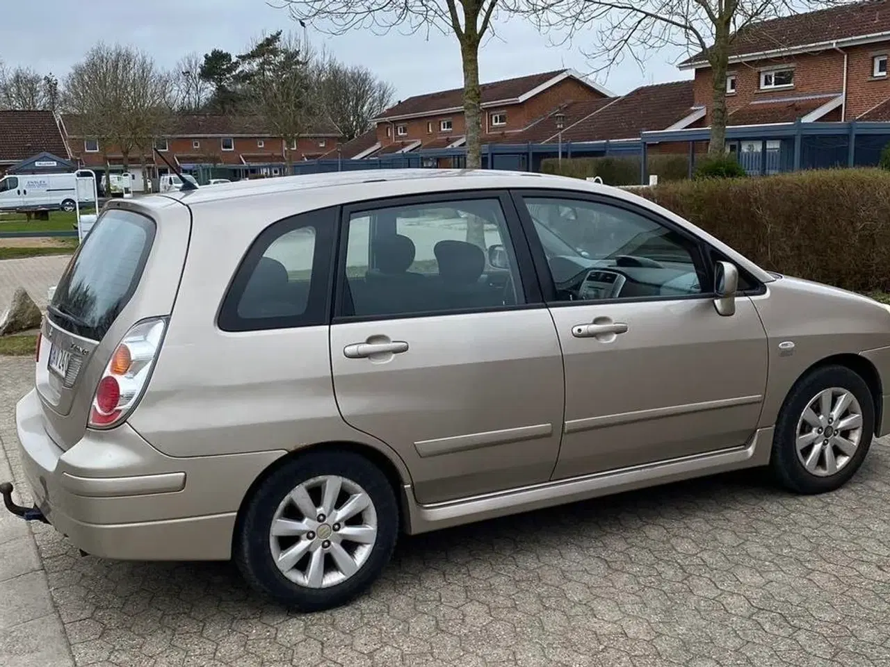Billede 4 - Syn i dag Bud Suzuki Liana 1,6 GLS nysynet Holder 