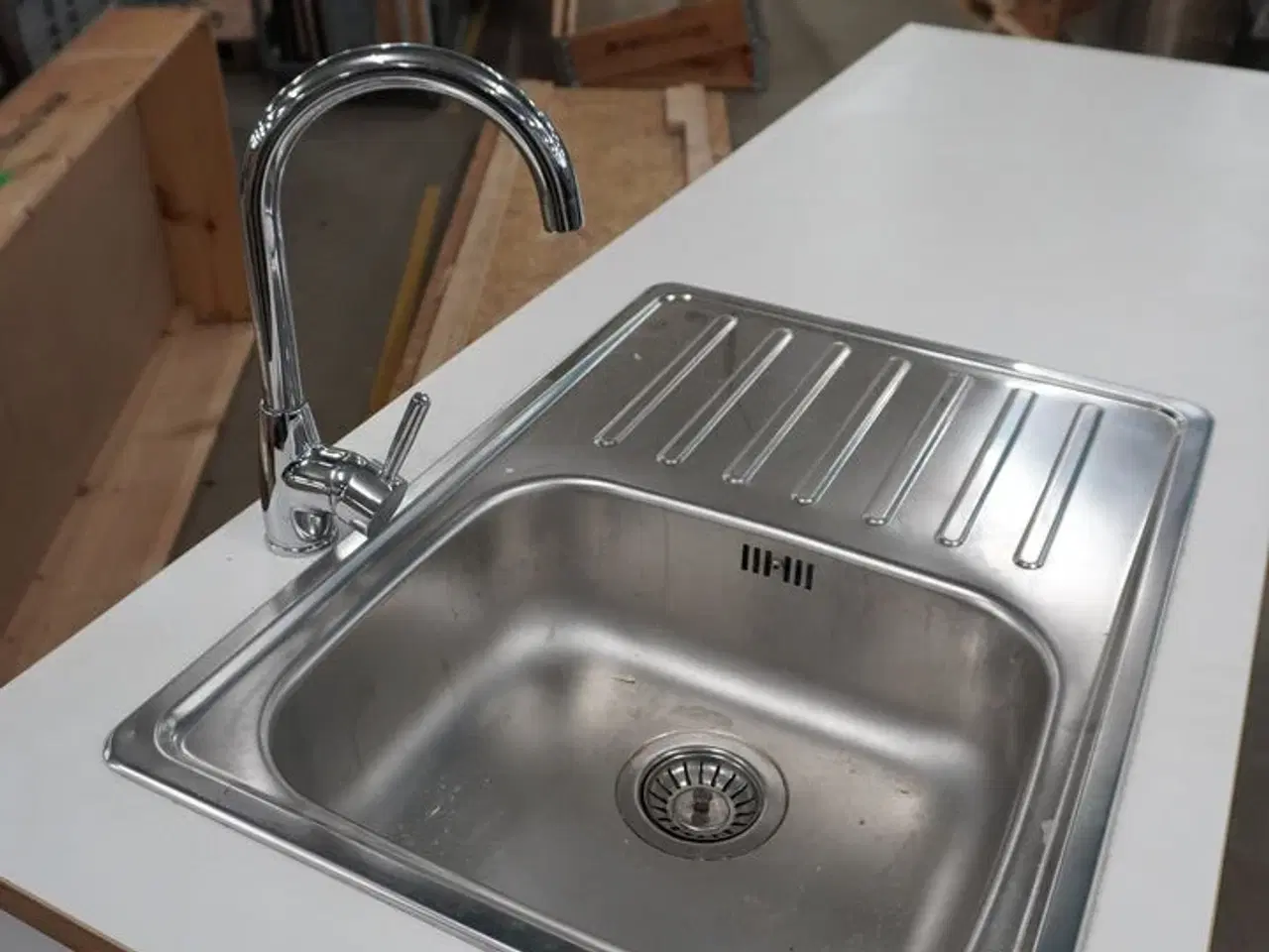 Billede 3 - Køkken-ø på hjul 186x63xH98cm