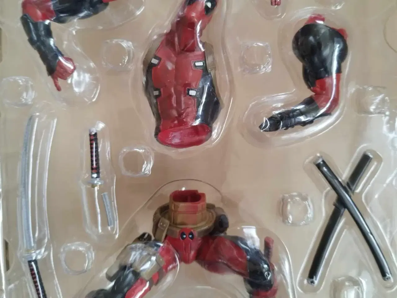 Billede 7 - Deadpool-figur