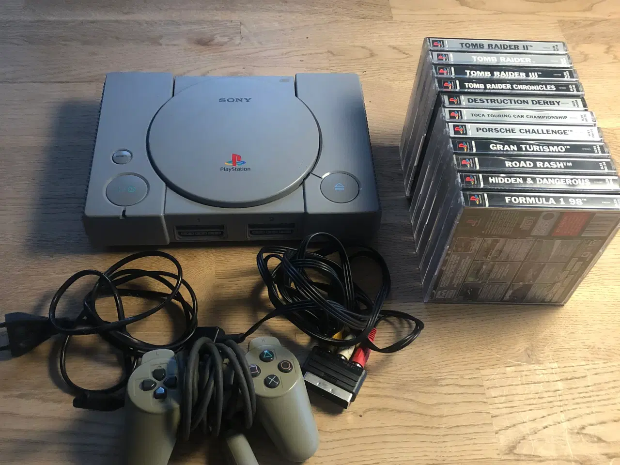 Billede 1 - Ps1 med spil